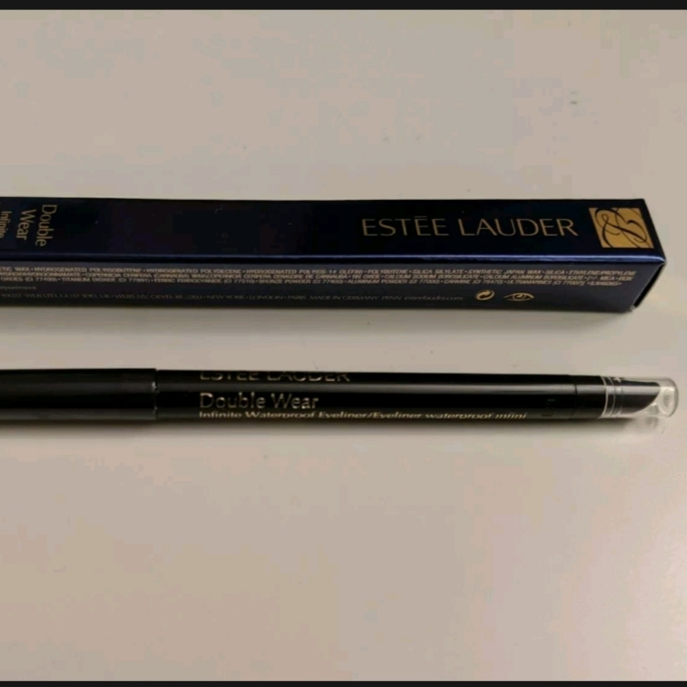 Estee Lauder Double Wear Infinite Waterproof Liner - Picture 5 of 7